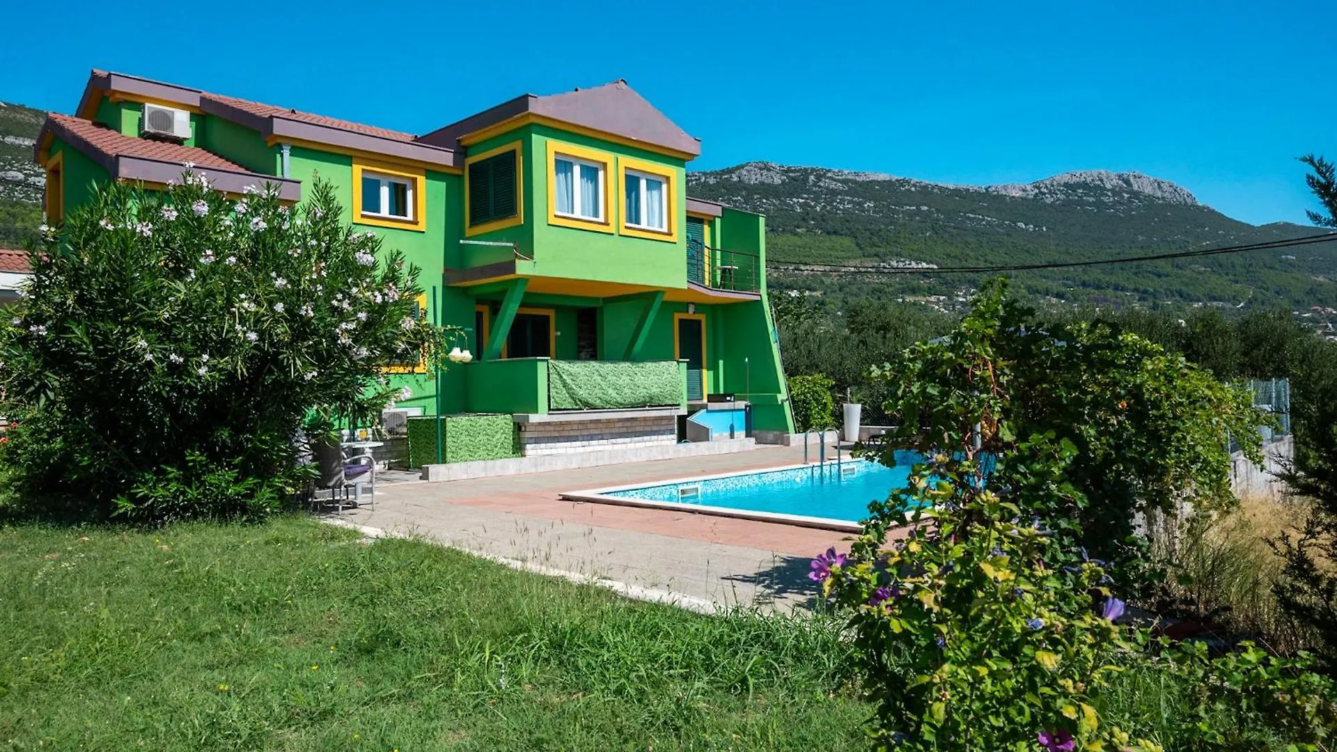 Apartment Green Oasis Rudine