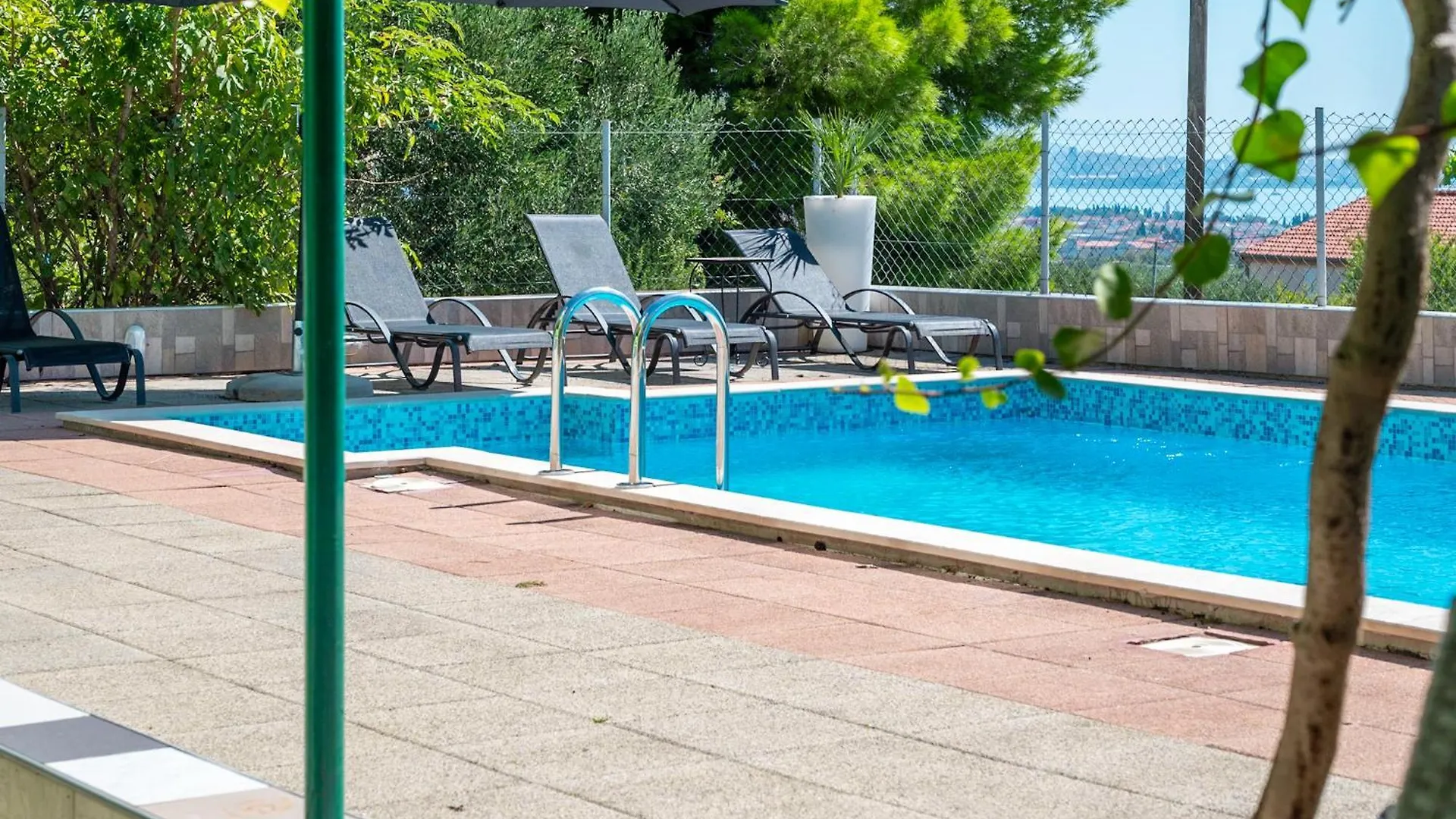 Green Oasis Rudine  Apartment